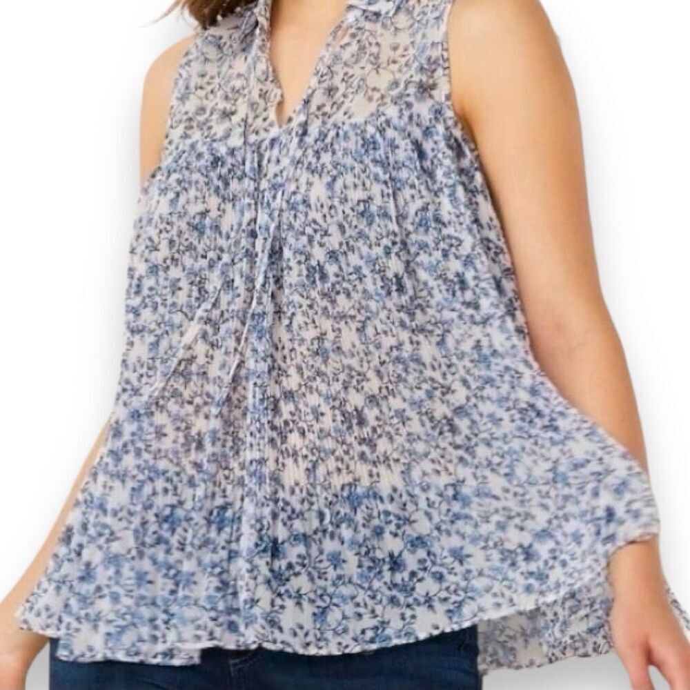 LC Lauren Conrad Floral Sheer Sleeveless Pleated Blouse Size M